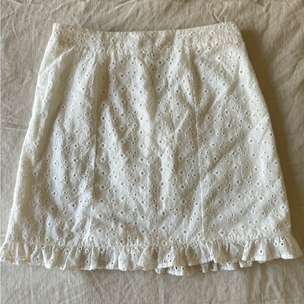 White lace skirt